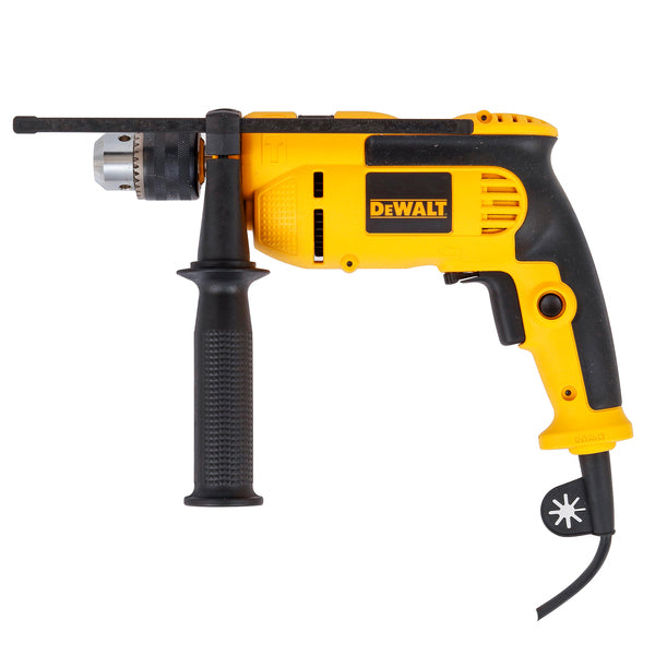 Furadeira de Impacto Dewalt com Porta Chave, Chave de Mandril, Empunhadura e Kit de Brocas 710W 1/2" DWD502BR 127V